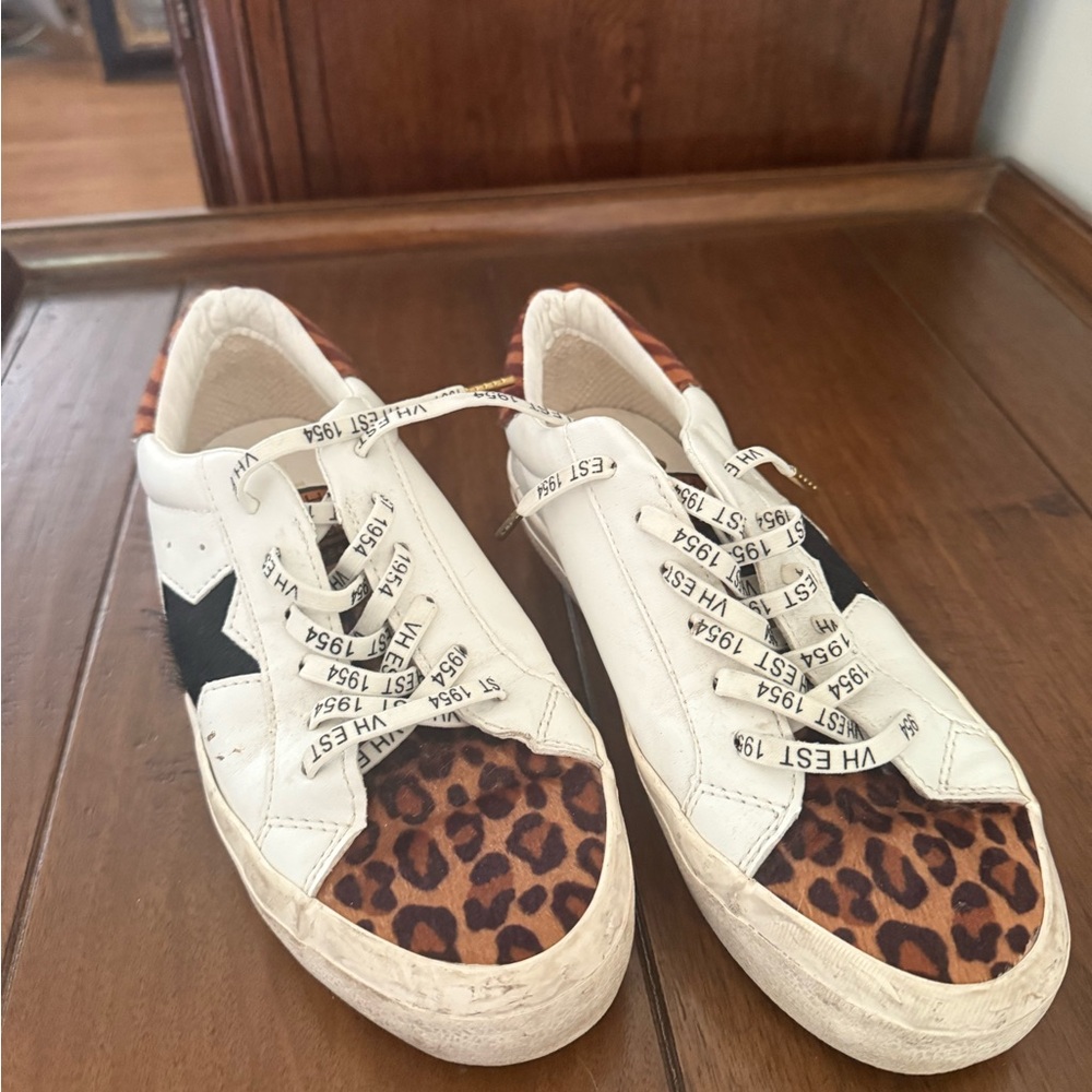 Vintage Havana White Sneakers with Black Star and Leopard Accents